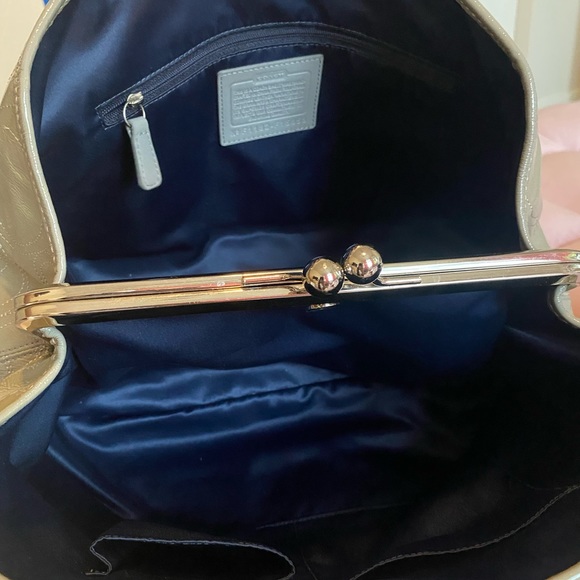 Coach tote - Picture 4 of 6